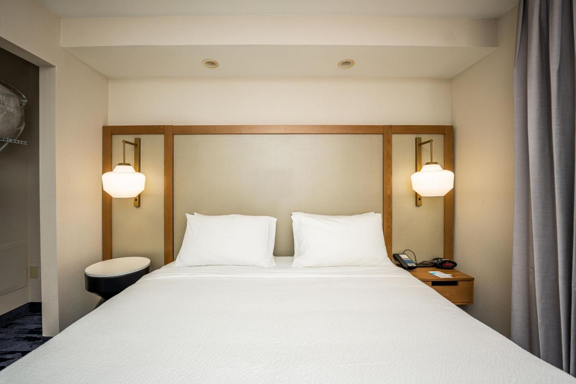 Fairfield Inn & Suites Бомонт Экстерьер фото