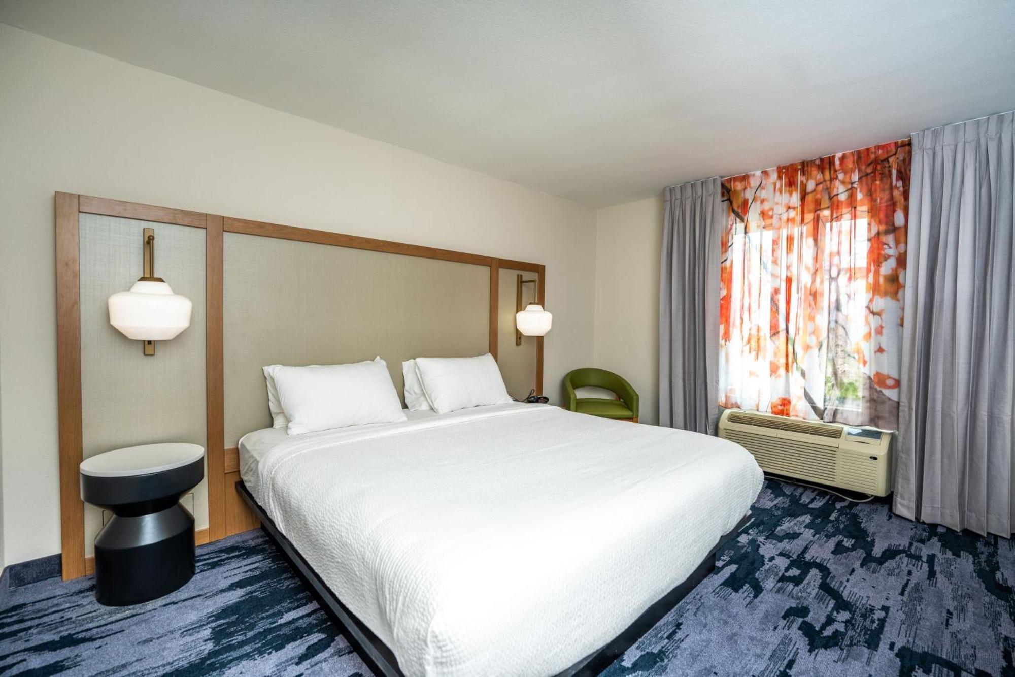 Fairfield Inn & Suites Бомонт Экстерьер фото