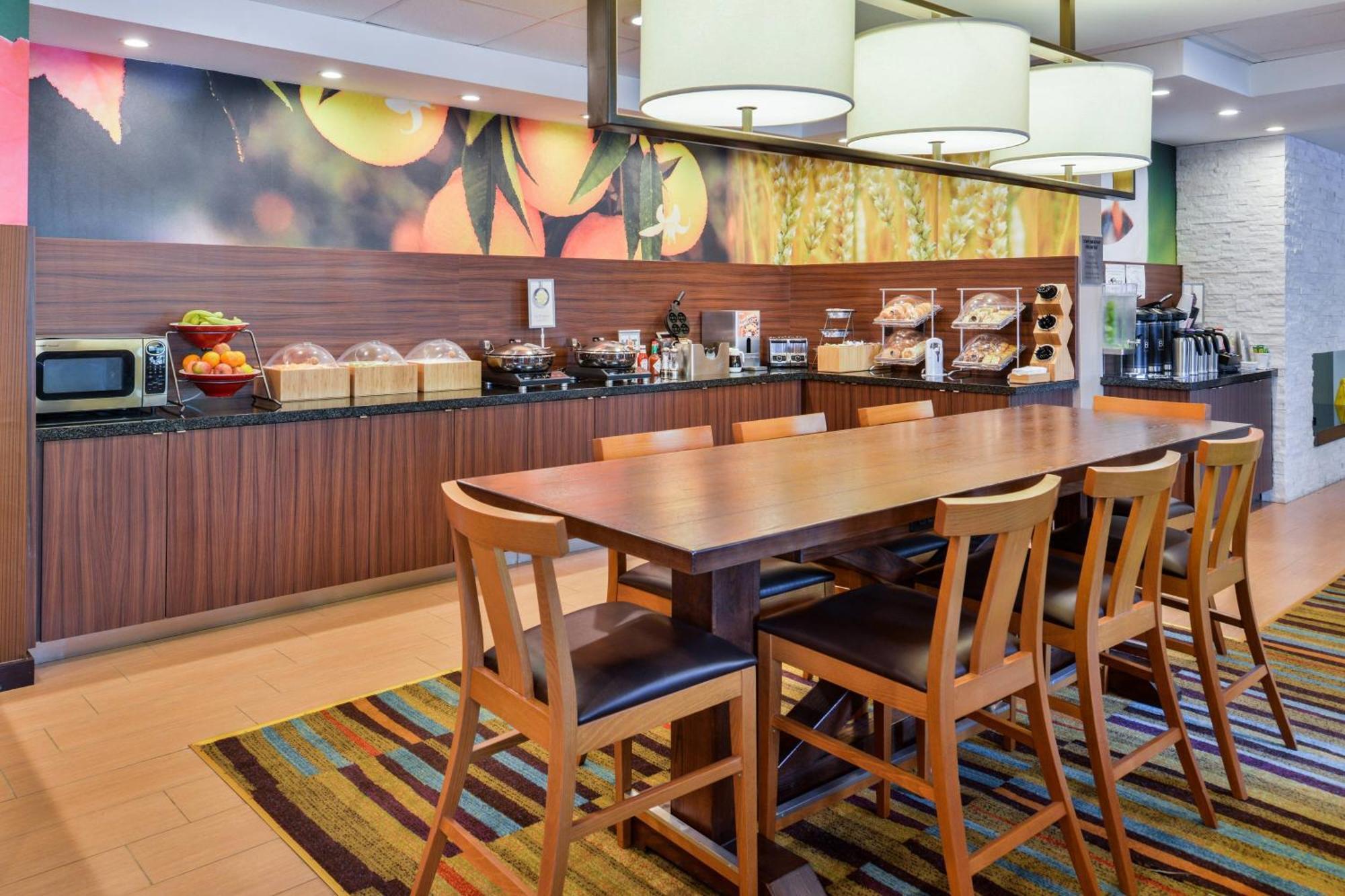 Fairfield Inn & Suites Бомонт Экстерьер фото