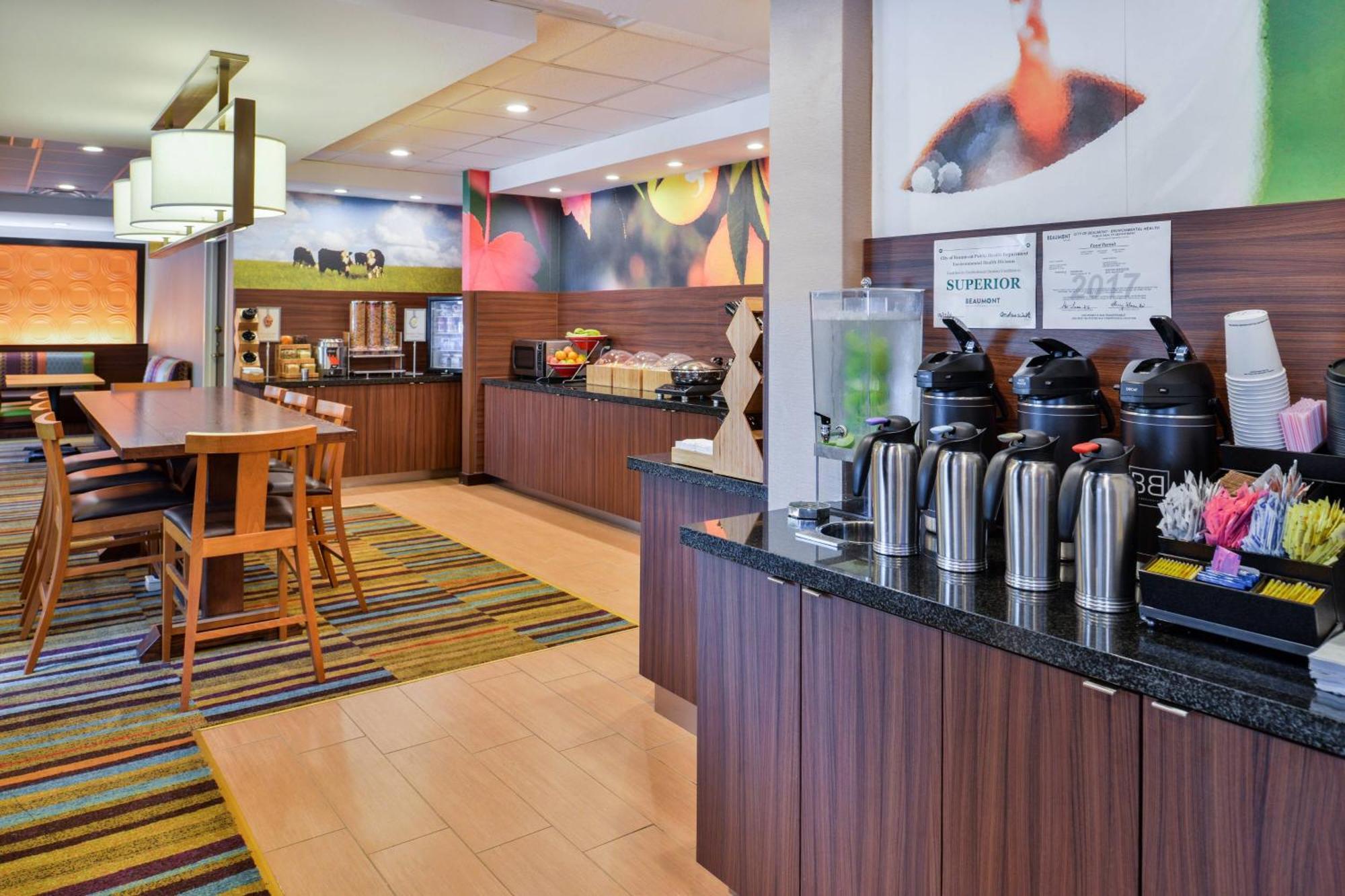 Fairfield Inn & Suites Бомонт Экстерьер фото