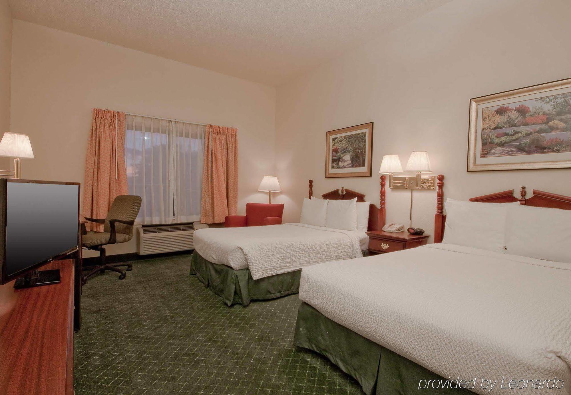 Fairfield Inn & Suites Бомонт Экстерьер фото