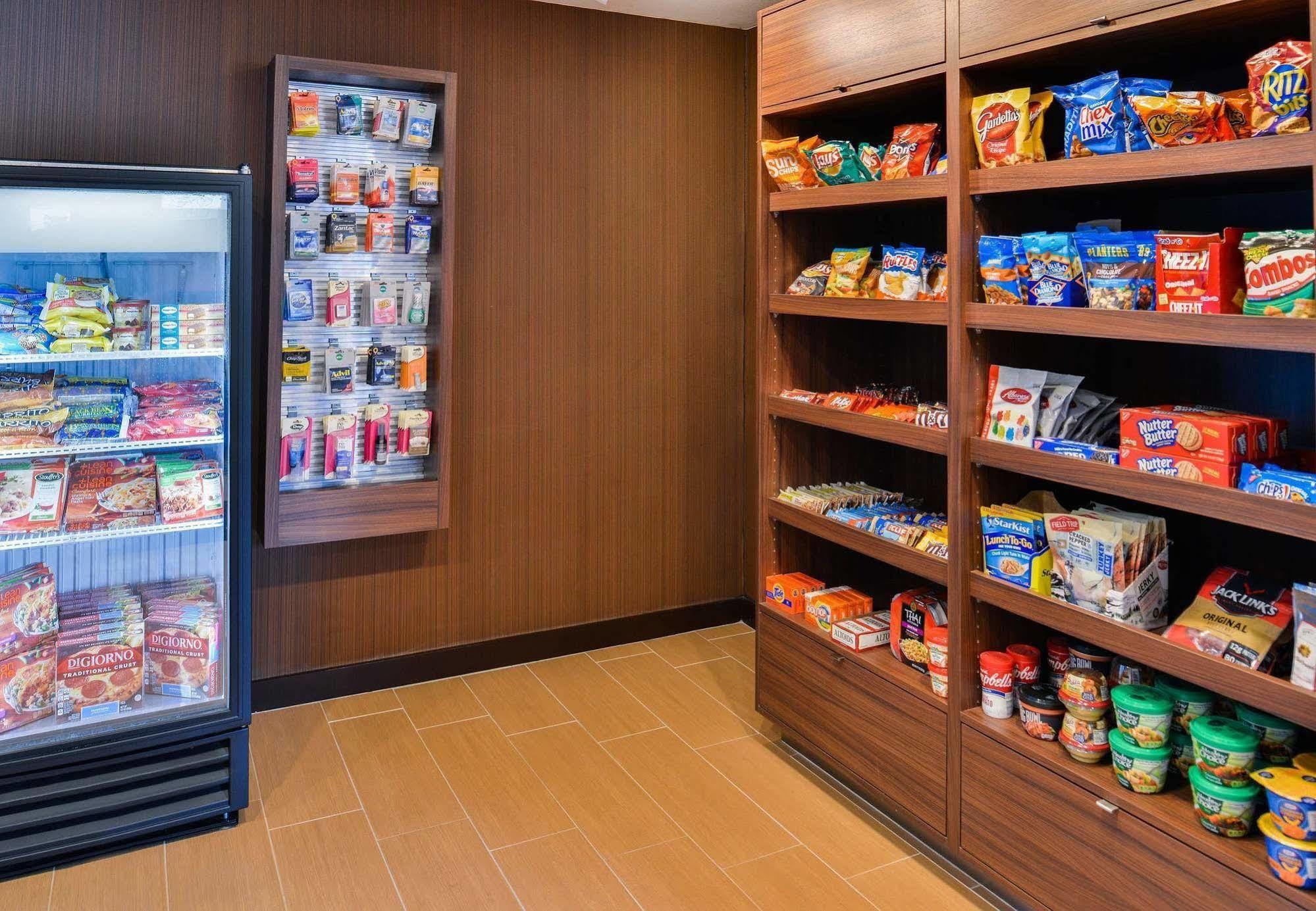 Fairfield Inn & Suites Бомонт Экстерьер фото